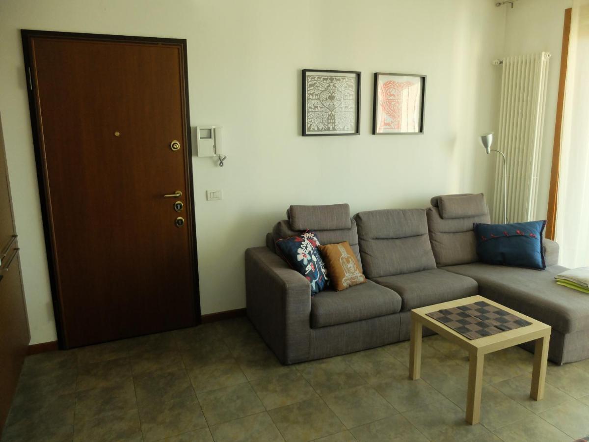 Appartement Moderno Trilocale Laura à Dalmine Extérieur photo